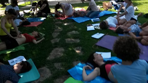 Momenti di pratica dello stage trattamento addome